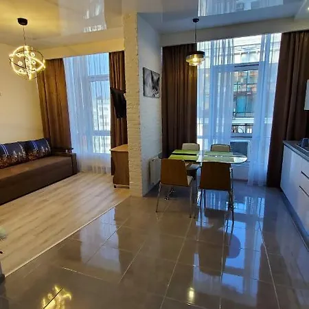 Apartment Итальянский \ Французский Бульвар 25 Жемчужина Kadorr *